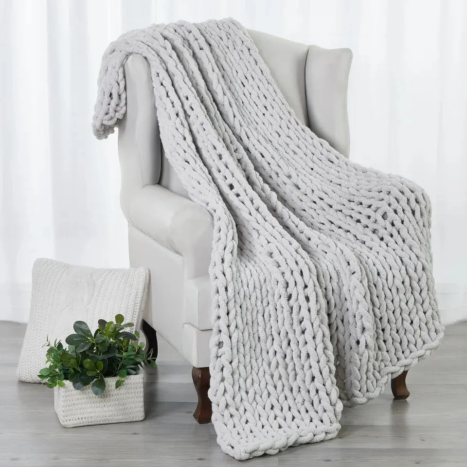 50" X 60" Kathy Ireland Chunky Chenille Plush Throw