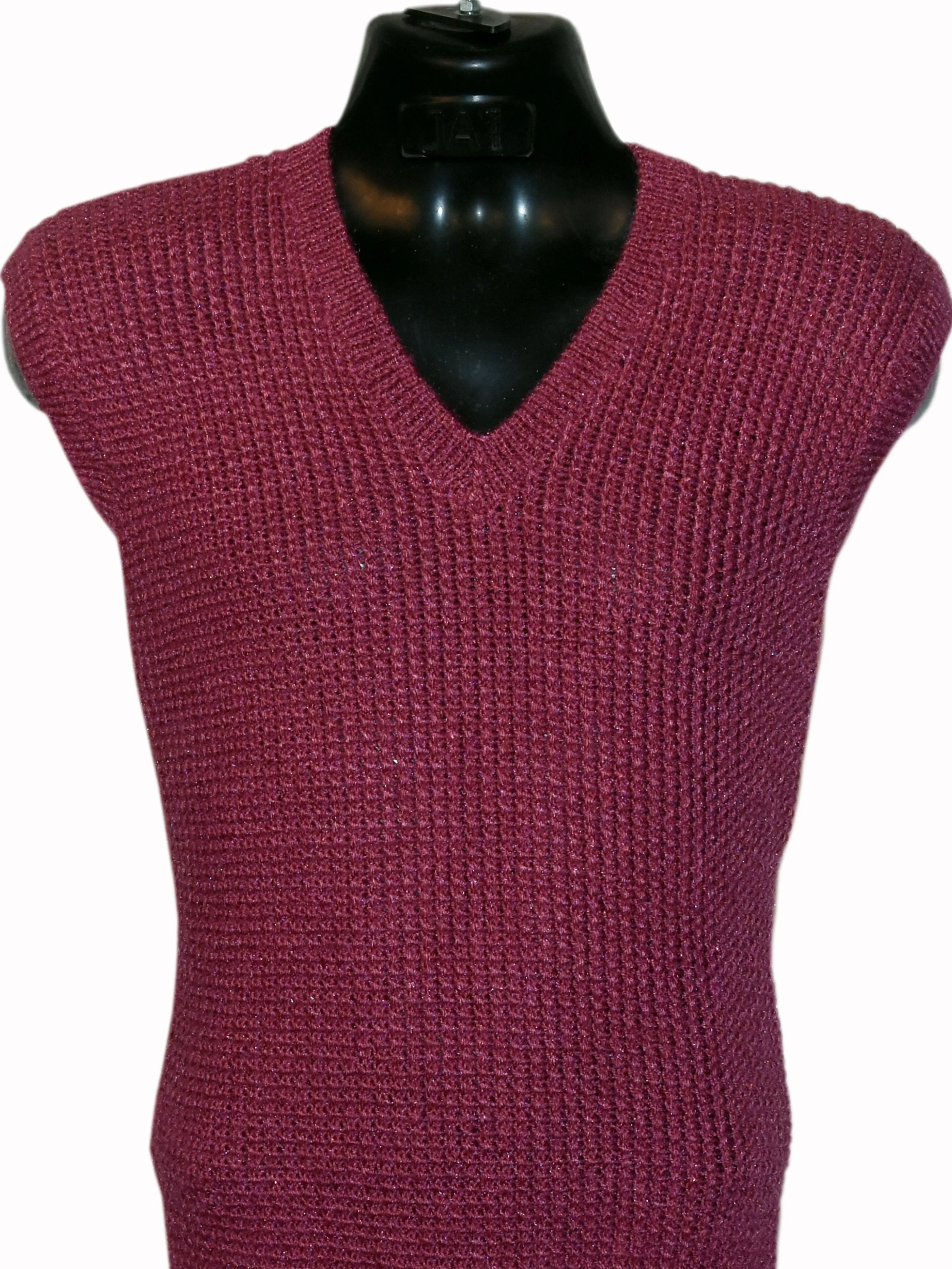 Graminarts Handmade Knitting Half Sweater In Hibiscus Color For Men