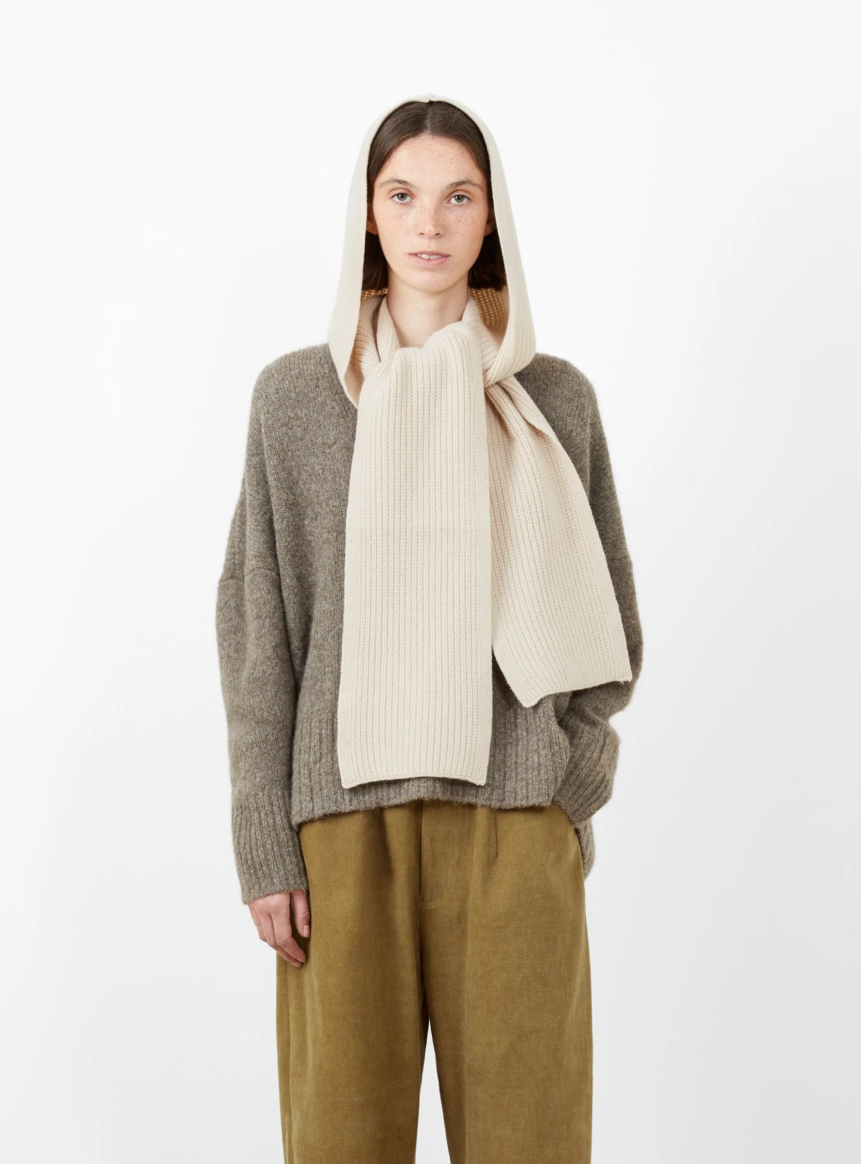 Hooded Scarf Beige/White